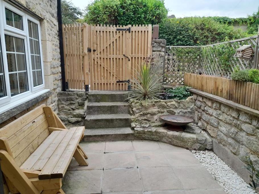 Converted Barn In Bath Exterior photo
